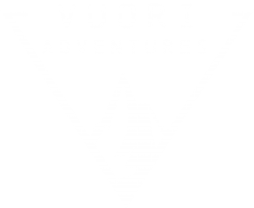 Vuori Adventures Logo valkoinen